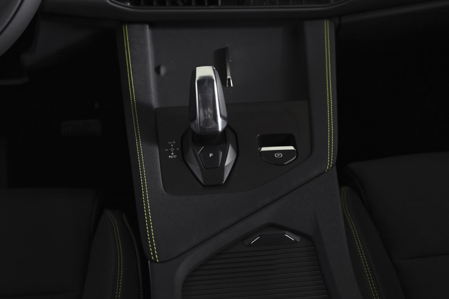 Lynk & Co 01 1.5 PHEV Core | Dig. Cockpit | Adapt. Cruise | Stoelverw. | PDC | Camera | NAV + App. Connect | ECC | DAB | LM 19" | 7394