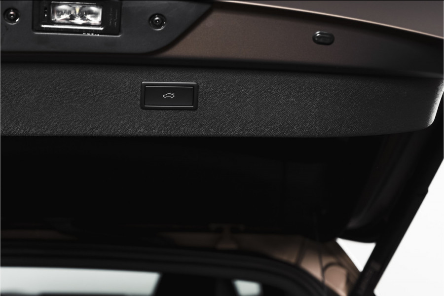 CUPRA Formentor 1.5 TSI e-Hybrid 272 PK VZ Extreme | Maxton Design | Bronze Matt | S/K-Panodak | Sennheiser | Elek. stoelen | Matrix LED | Adapt. Cruise | Stoel-+stuurverw. | Camera | NAV+App. Connect | Elek. Klep | LM 19" | 5253