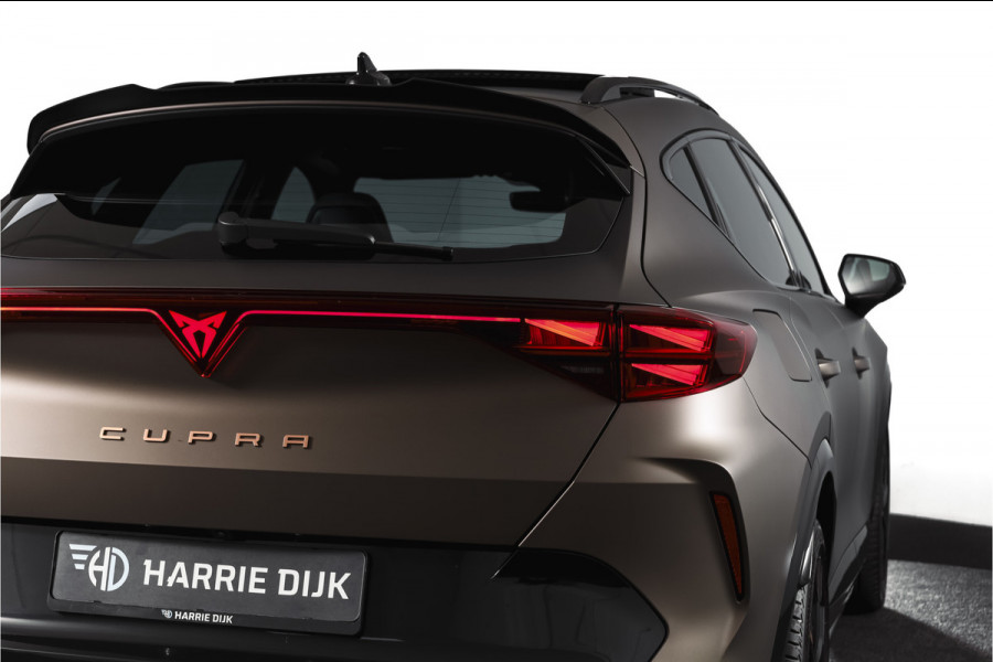 CUPRA Formentor 1.5 TSI e-Hybrid 272 PK VZ Extreme | Maxton Design | Bronze Matt | S/K-Panodak | Sennheiser | Elek. stoelen | Matrix LED | Adapt. Cruise | Stoel-+stuurverw. | Camera | NAV+App. Connect | Elek. Klep | LM 19" | 5253
