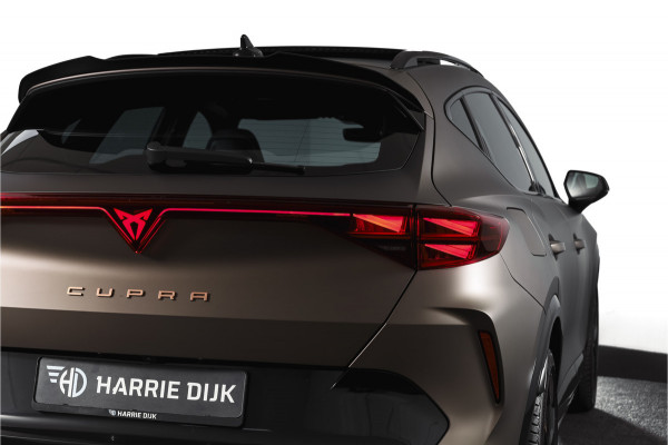 CUPRA Formentor 1.5 TSI e-Hybrid 272 PK VZ Extreme | Maxton Design | Bronze Matt | S/K-Panodak | Sennheiser | Elek. stoelen | Matrix LED | Adapt. Cruise | Stoel-+stuurverw. | Camera | NAV+App. Connect | Elek. Klep | LM 19" | 5253
