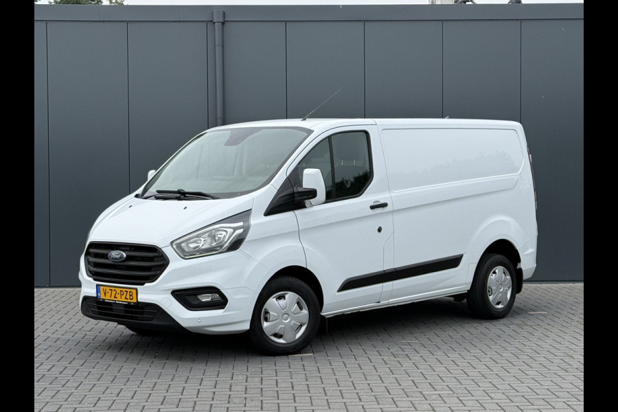 Ford Transit Custom 2.0 TDCI 130 PK / L1H1 / 2.5 TONS TREKHAAK / SORTIMO INRICHTING / AIRCO / CRUISE / 3-ZITS / LED / STOEL -EN VOORRUIT VERWARMING