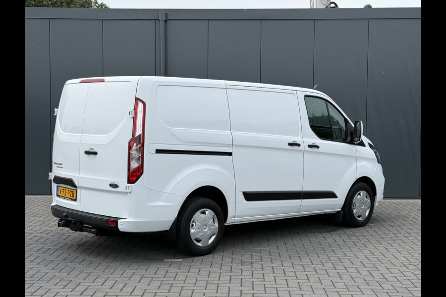 Ford Transit Custom 2.0 TDCI 130 PK / L1H1 / 2.5 TONS TREKHAAK / SORTIMO INRICHTING / AIRCO / CRUISE / 3-ZITS / LED / STOEL -EN VOORRUIT VERWARMING