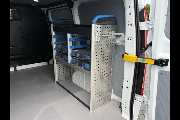 Ford Transit Custom 2.0 TDCI 130 PK / L1H1 / 2.5 TONS TREKHAAK / SORTIMO INRICHTING / AIRCO / CRUISE / 3-ZITS / LED / STOEL -EN VOORRUIT VERWARMING