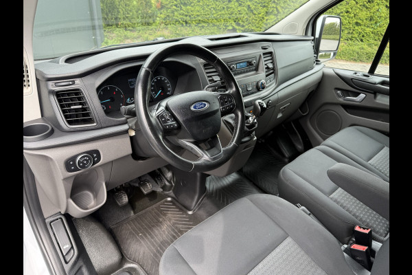 Ford Transit Custom 2.0 TDCI 130 PK / L1H1 / 2.5 TONS TREKHAAK / SORTIMO INRICHTING / AIRCO / CRUISE / 3-ZITS / LED / STOEL -EN VOORRUIT VERWARMING