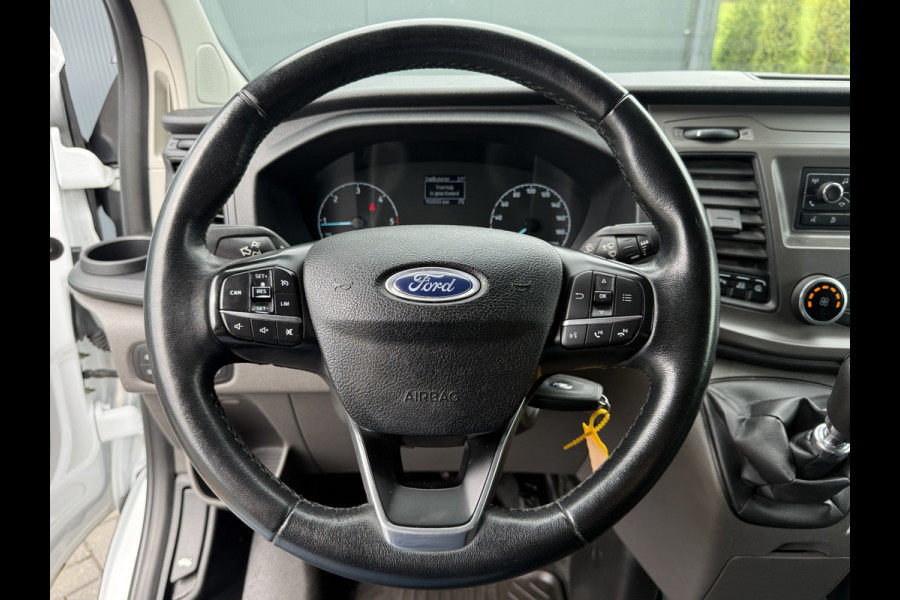 Ford Transit Custom 2.0 TDCI 130 PK / L1H1 / 2.5 TONS TREKHAAK / SORTIMO INRICHTING / AIRCO / CRUISE / 3-ZITS / LED / STOEL -EN VOORRUIT VERWARMING