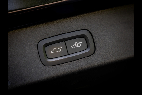 Lynk & Co 01 1.5 Plug-In Hybrid 262pk BLACKED OUT | 360 Camera | Panoramadak
