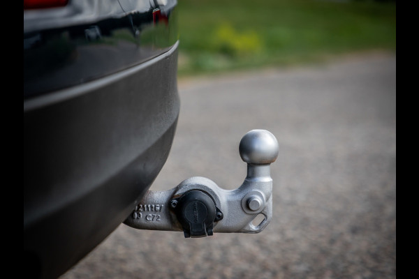 Volvo XC60 2.0 T8 Twin Engine AWD Momentum Pro | Panoramadak | Trekhaak