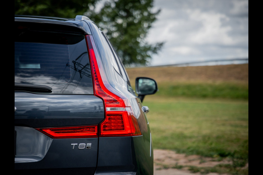 Volvo XC60 2.0 T8 Twin Engine AWD Momentum Pro | Panoramadak | Trekhaak