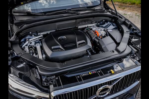 Volvo XC60 2.0 T8 Twin Engine AWD Momentum Pro | Panoramadak | Trekhaak