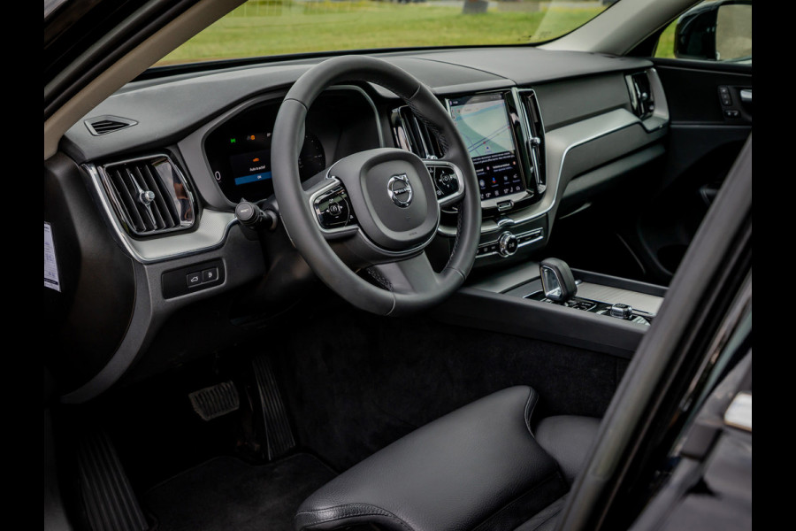 Volvo XC60 2.0 T6 Plug-in hybrid AWD Plus Bright | Panoramadak | Dealeronderhouden