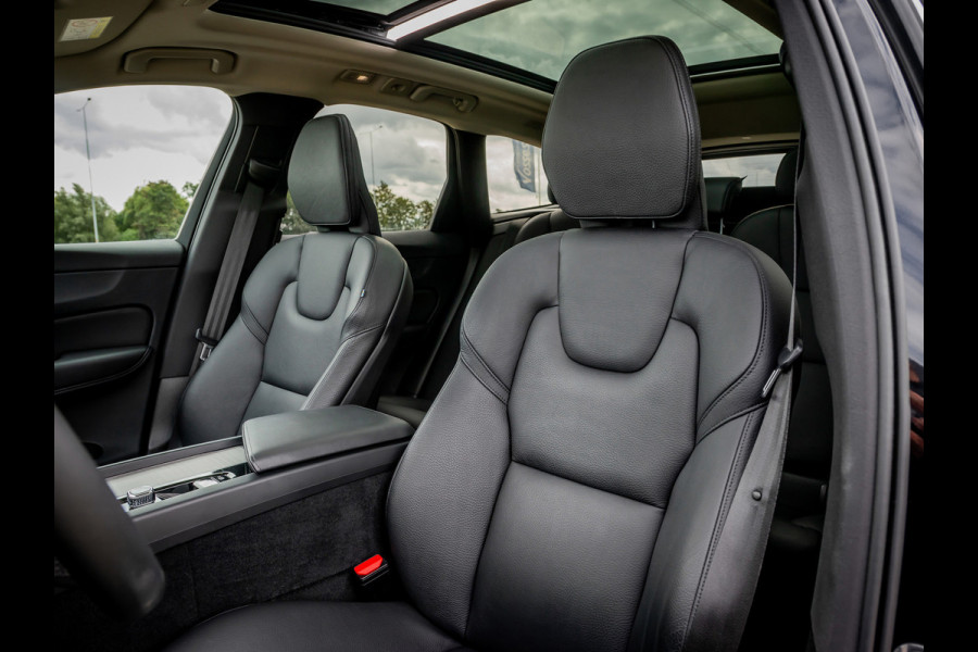 Volvo XC60 2.0 T6 Plug-in hybrid AWD Plus Bright | Panoramadak | Dealeronderhouden