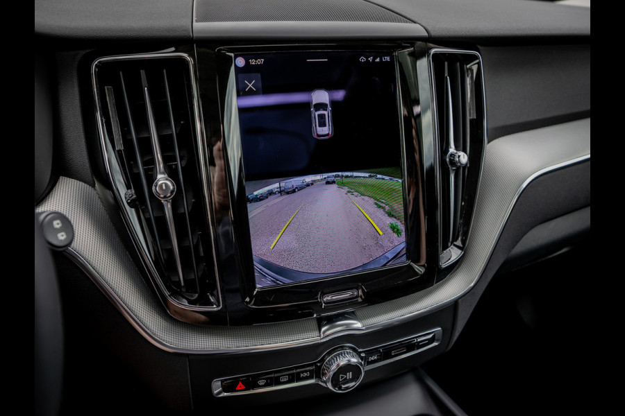 Volvo XC60 2.0 T6 Plug-in hybrid AWD Plus Bright | Panoramadak | Dealeronderhouden