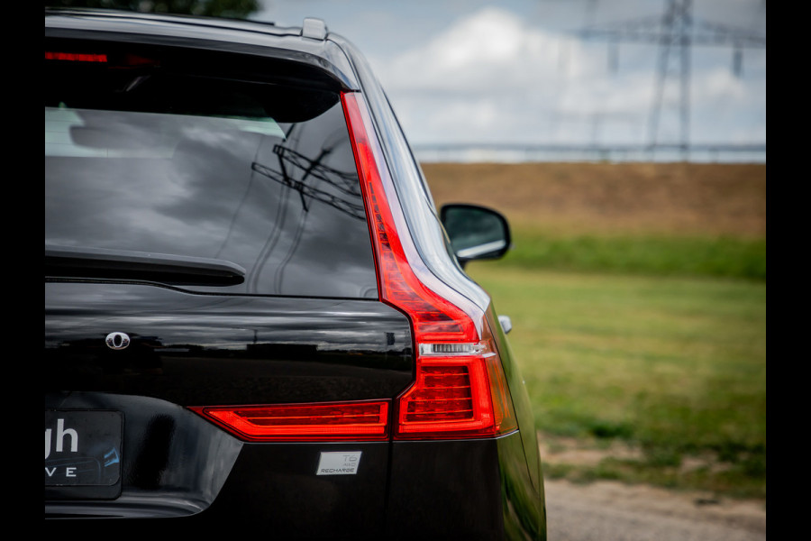 Volvo XC60 2.0 T6 Plug-in hybrid AWD Plus Bright | Panoramadak | Dealeronderhouden
