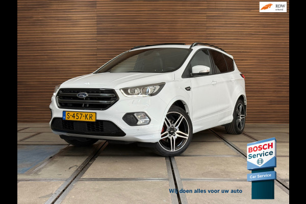 Ford Kuga 1.5 EcoBoost ST Line | 150 PK | Winterpakket | Handgeschakeld | Panoramadak | 19" | Navigatie