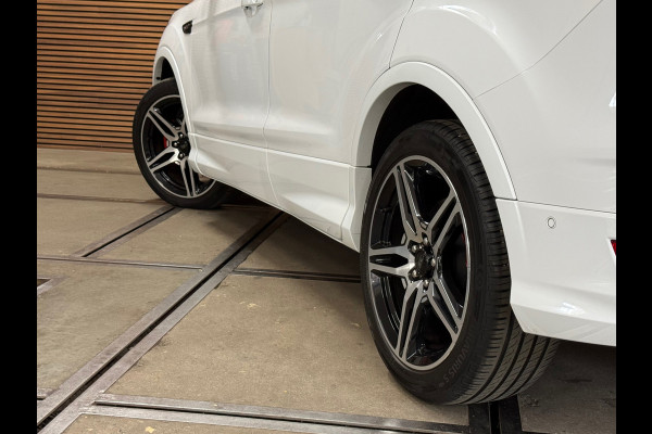 Ford Kuga 1.5 EcoBoost ST Line | 150 PK | Winterpakket | Handgeschakeld | Panoramadak | 19" | Navigatie