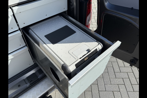 Opel Combo 1.5D 102 PK / L2H1 / Edition / 1e EIG. / INRICHTING / COOLBOX / TREKHAAK / CAMERA / CRUISE / CARPLAY