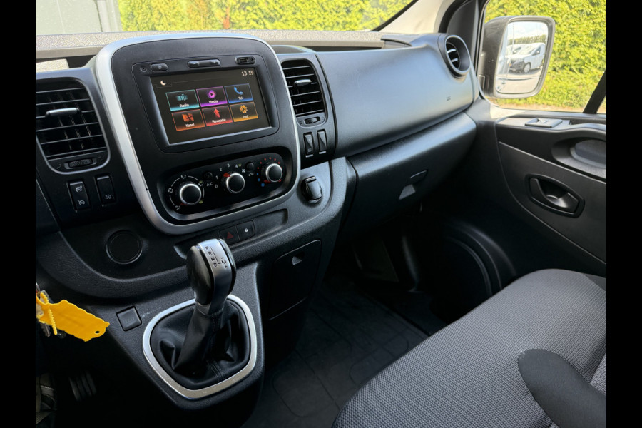 Renault Trafic 2.0 dCi 145 PK / L1H1 / AUTOMAAT / 2x SCHUIFDEUR / INRICHTING / TREKHAAK / IMPERIAAL / 3-ZITS