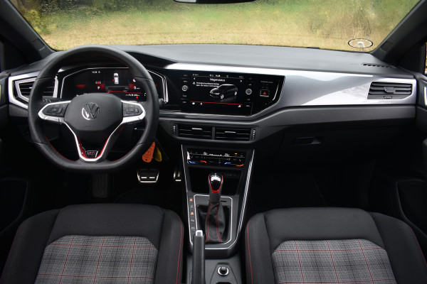 Volkswagen Polo GTI 2.0 TSI 210PK DSG GTI-SPORT VIRTUAL/LED/CARPLAY