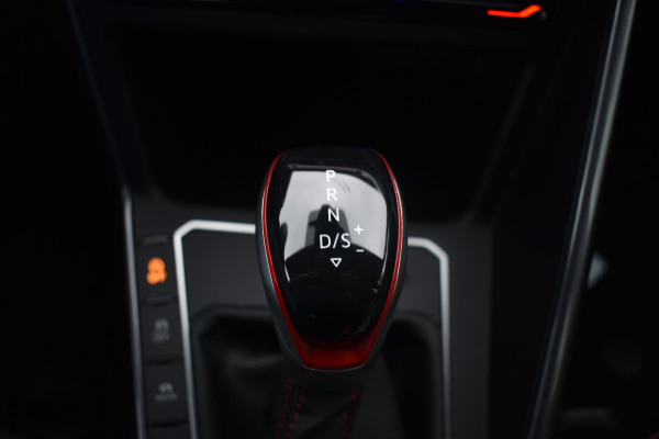 Volkswagen Polo GTI 2.0 TSI 210PK DSG GTI-SPORT VIRTUAL/LED/CARPLAY