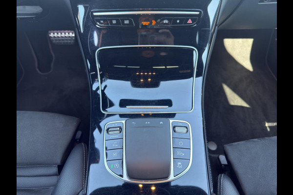 Mercedes-Benz GLC Coupé 200 4MATIC AMG | 20"| Treeplanken | Schuif/Kanteldak | Elektr. Trekhaak | Sfeer | EQ |