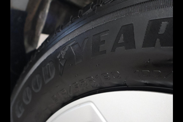 Ford Transit Custom 300 2.0 TDCI L2H1 6-PERS DUBBEL CAB. + TREKHAAK | CARPLAY | CAMERA