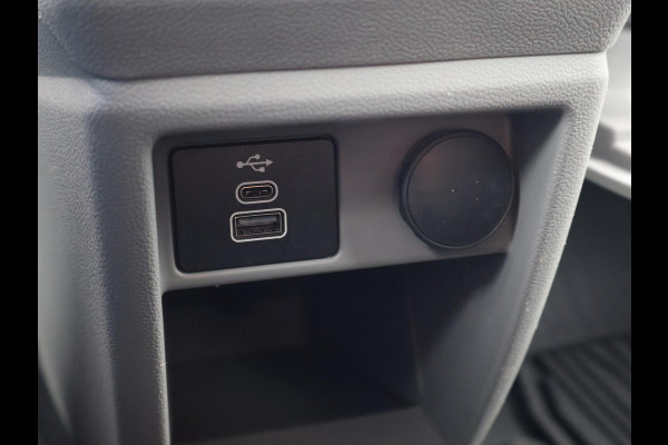 Ford Transit Custom 300 2.0 TDCI L2H1 6-PERS DUBBEL CAB. + TREKHAAK | CARPLAY | CAMERA