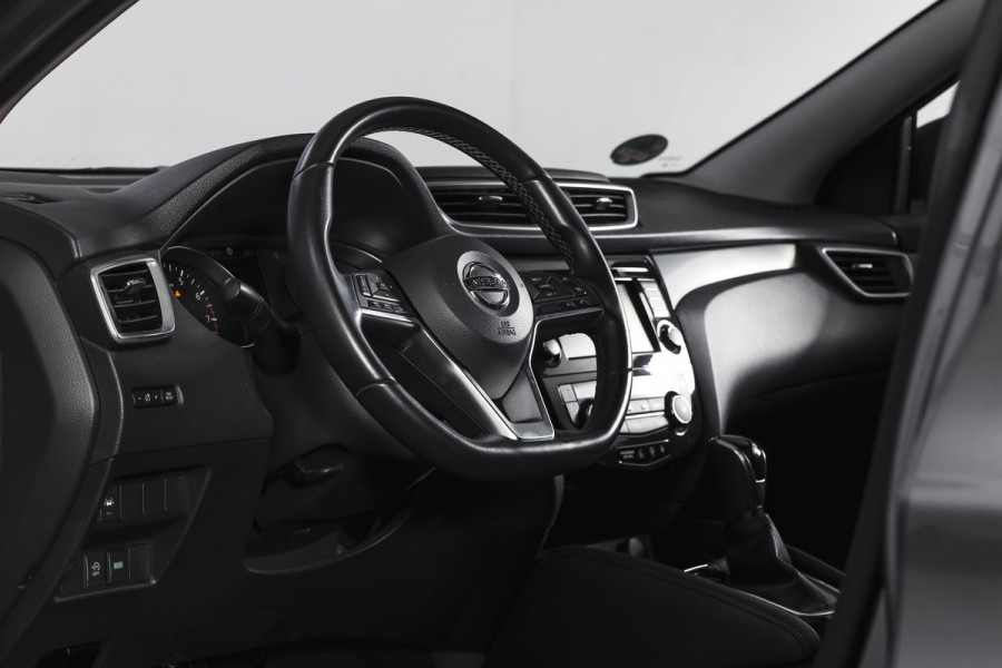 Nissan QASHQAI 1.3 DIG-T 158 PK Premium Edition - Automaat Orig. NL | Panodak | Trekhaak | Cruise | Stoelverw. | PDC | 360 Camera | NAV | ECC | Trekhaak | LM 19" |
