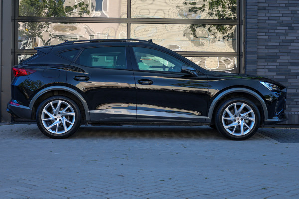 CUPRA Formentor 1.4 e-Hybrid Business | BTW | PANO | CAMERA | STUURWIELVERWARMING | ACC | ELEK.TREKHAAK |