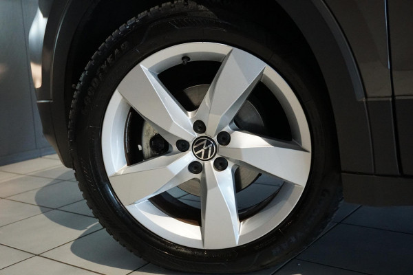 Volkswagen T-Cross 1.0 TSI Style AUT. + TREKHAAK / DIGITALE COCKPIT / NAVIGATIE /