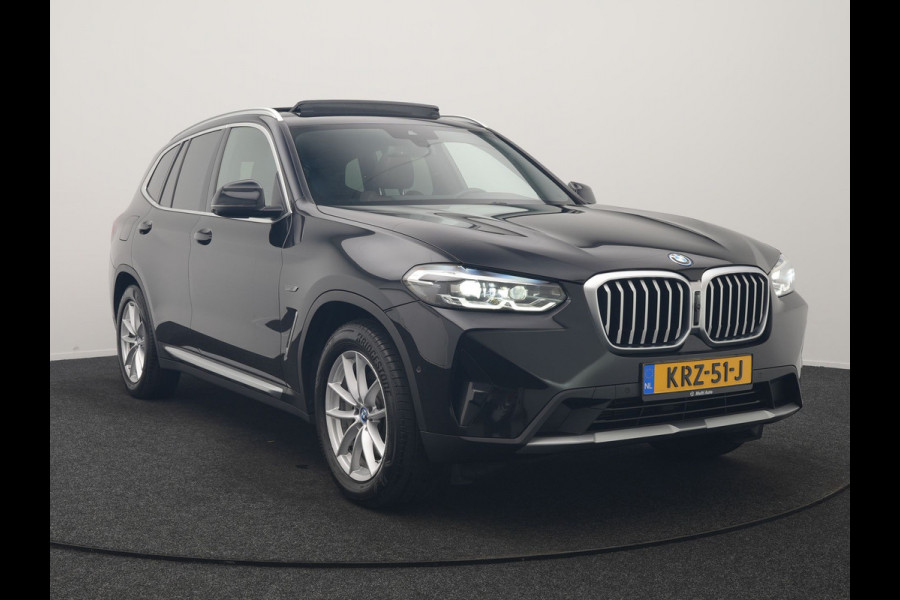 BMW X3 xDrive30e PHEV FACELIFT 293pk Dealer O.H | Trekhaak | Panodak | 360 Camera | Lederen Sportstoelen Verwarmd | Cruise Control | Apple Carplay | Virtual | Navigatie | DAB | 18"L.M | Plug In Hybrid |