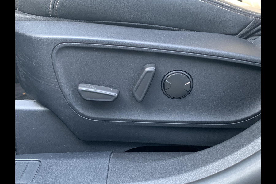 Ford Kuga 2.5 Duratec FHEV Vignale CVT 4WD 190pk | Driver Assistance Pack | Winterpack |  Volledig Lederen Interieur | Intelligente Vierwielaandrijving | Geen stekker nodig