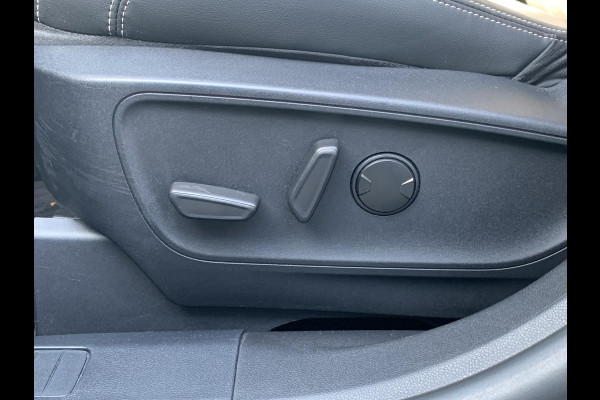Ford Kuga 2.5 Duratec FHEV Vignale CVT 4WD 190pk | Driver Assistance Pack | Winterpack |  Volledig Lederen Interieur | Intelligente Vierwielaandrijving | Geen stekker nodig