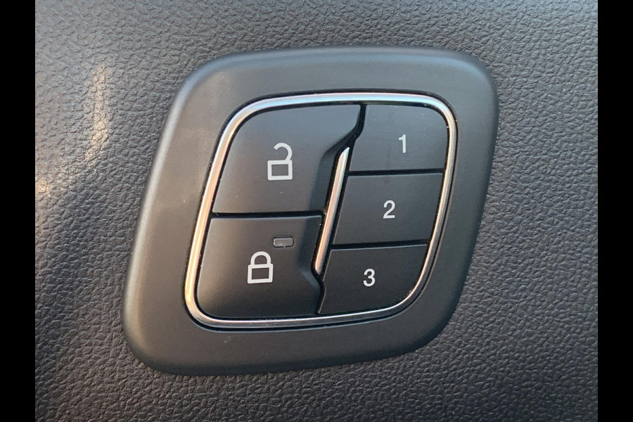 Ford Kuga 2.5 Duratec FHEV Vignale CVT 4WD 190pk | Driver Assistance Pack | Winterpack |  Volledig Lederen Interieur | Intelligente Vierwielaandrijving | Geen stekker nodig
