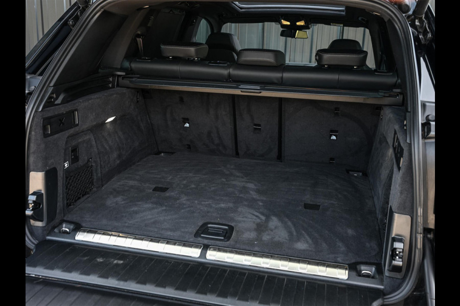 BMW X5 xDrive50e M-Sport Pro | Panoramadak | M-Performance Seats | HUD | 360 Camera | Stoelverwarming + Ventilatie | Memory Seats | Ambiance Interieur | Soft Close | Iconic Glow | Achterbank Verwarming |