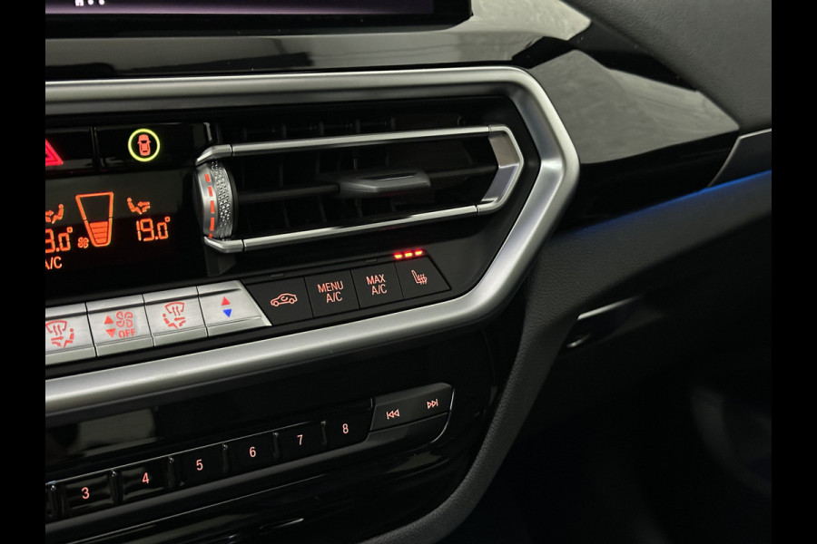 BMW iX3 M-Sport | Sophisto Grey! | Panorama | ACC | Leder | Memory | El. Trekhaak | 97.6% SOH | Sfeerverlichting | 3-Zone Clima | Carplay | LED | Btw auto, 35250,= ex. | Rijklaar incl. Bovag garantie!