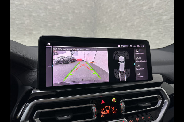 BMW iX3 M-Sport | Sophisto Grey! | Panorama | ACC | Leder | Memory | El. Trekhaak | 97.6% SOH | Sfeerverlichting | 3-Zone Clima | Carplay | LED | Btw auto, 35250,= ex. | Rijklaar incl. Bovag garantie!