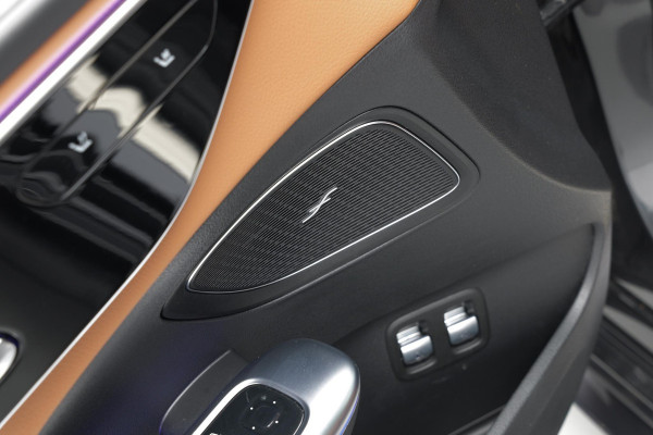 Mercedes-Benz C-Klasse C300e AMG Line |Pano|Burmester|Ambient|Trekhaak|Leder|