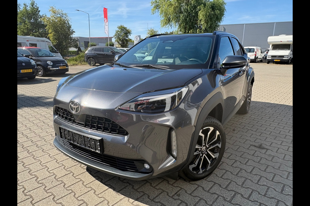 Toyota Yaris Cross 1.5 Hybrid 115 Dynamic Plus + Winterpack + Parking Pack