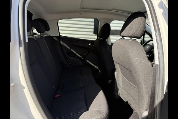 Peugeot 208 1.2 PureTech Allure 2e Eigenaar|Navi|Pano|D-riem vv in 2024|Carplay|Clima|Cruise|PDC|LM Velgen|N.A.P|APK tot 02-2027