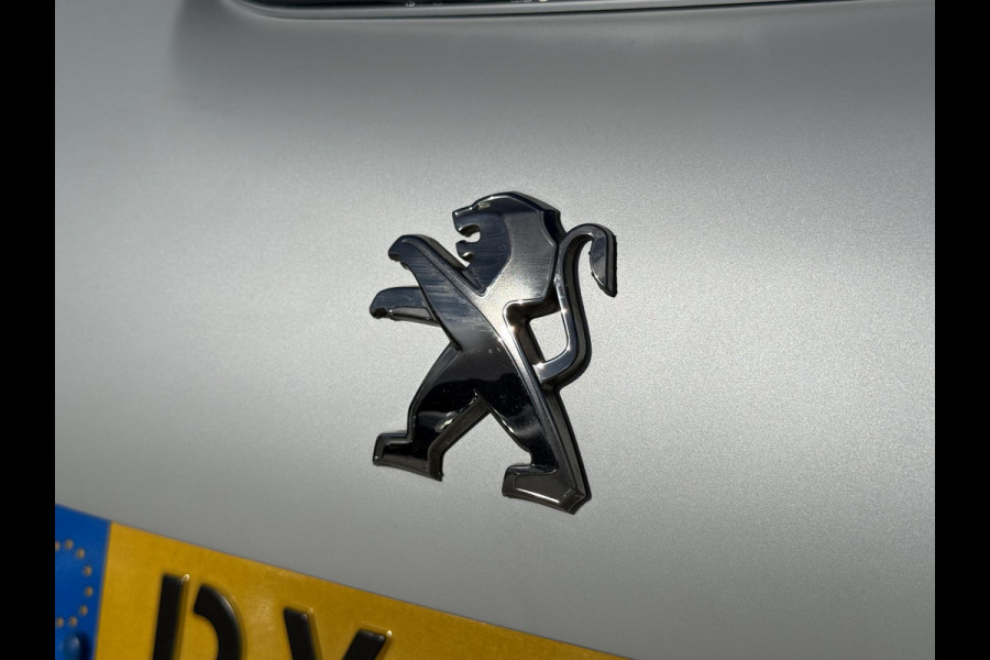 Peugeot 208 1.2 PureTech Allure 2e Eigenaar|Navi|Pano|D-riem vv in 2024|Carplay|Clima|Cruise|PDC|LM Velgen|N.A.P|APK tot 02-2027