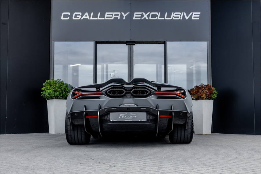 Lamborghini Revuelto 6.5 V12 - Alcantara | Carbon | Passenger Display | 21"