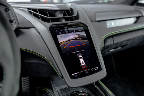 Lamborghini Revuelto 6.5 V12 - Alcantara | Carbon | Passenger Display | 21"
