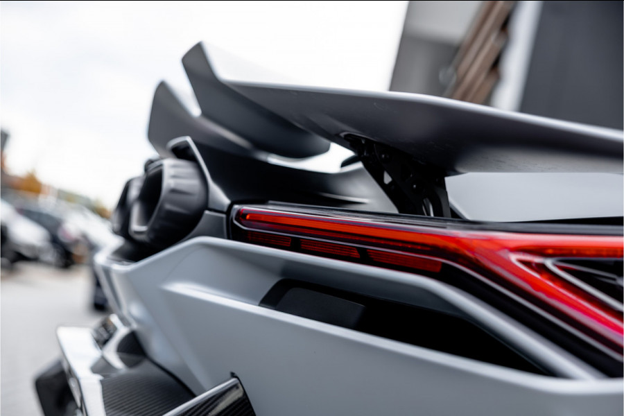 Lamborghini Revuelto 6.5 V12 - Alcantara | Carbon | Passenger Display | 21"