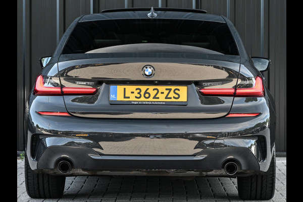BMW 3-serie 330i High Executive M-Sport Pro | Panoramadak | HUD | Harman/Kardon | Memory Seats | Active Cruise | BMW Gesture Control | Camera | Stoelverwarming V+A | Ambiance Interieur | Stuurverwarming |