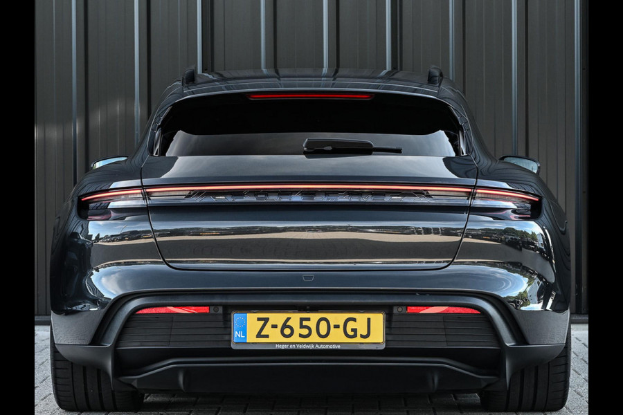 Porsche Taycan Sport Turismo 4S 79 kWh | Panoramdak | Bose | HUD | Camera | Night Vision | Carbon Interieur | Sport Chrono | Achterasbesturing | 14-Wegs Memory Seats | Stoelverwarming V+A | Passagiers Display |