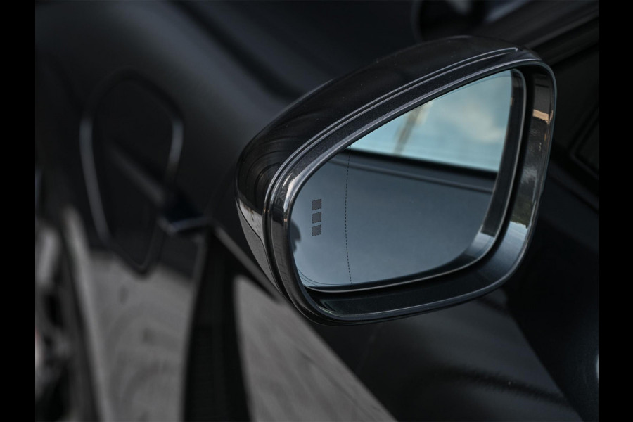 Porsche Taycan Sport Turismo 4S 79 kWh | Panoramdak | Bose | HUD | Camera | Night Vision | Carbon Interieur | Sport Chrono | Achterasbesturing | 14-Wegs Memory Seats | Stoelverwarming V+A | Passagiers Display |