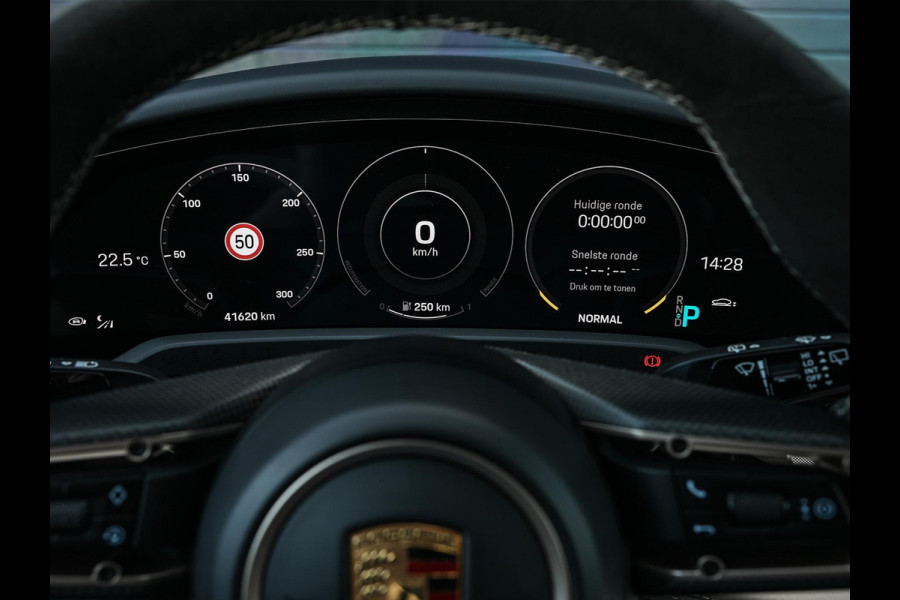 Porsche Taycan Sport Turismo 4S 79 kWh | Panoramdak | Bose | HUD | Camera | Night Vision | Carbon Interieur | Sport Chrono | Achterasbesturing | 14-Wegs Memory Seats | Stoelverwarming V+A | Passagiers Display |