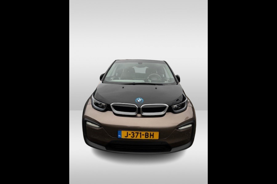 BMW i3 Executive Edition 120Ah 42 kWh / Panoramadak / Camera / Navigatie / 20'' / DAB / Stoelverwarming / Warmtepomp / Cruise Control