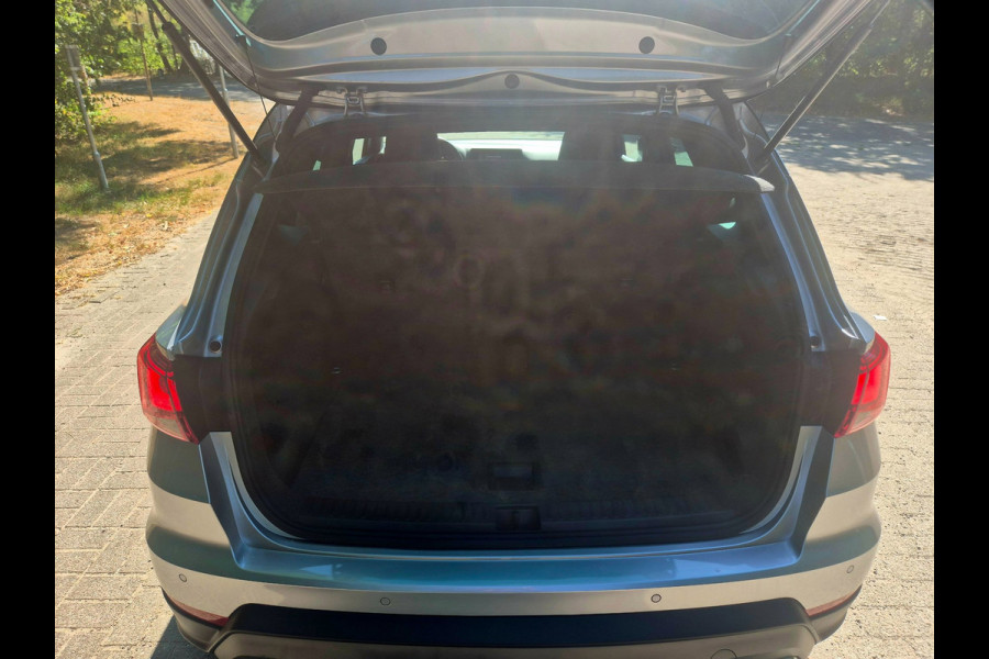 Seat Arona 1.5 EcoTSI FR Business Connect Xcellence