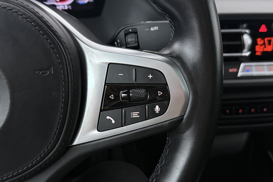 BMW 2 Serie Gran Coupé 218i Business Edition (PANORAMADAK, CRUISE CONTROL, NAVIGATIE, PARKEERSENSOREN)
